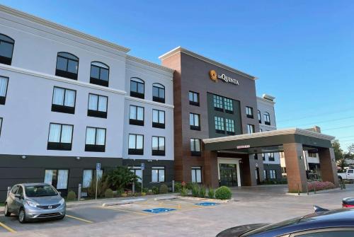 Tulsa Hotel | La Quinta Inn & Suites by Wyndham Tulsa Midtown