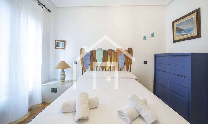 Oviedo Apartment | La Regenta -a stone's throw from the centre
