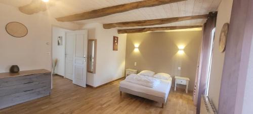 Saint-Pierre-de-Plesguen House | La Ricolais