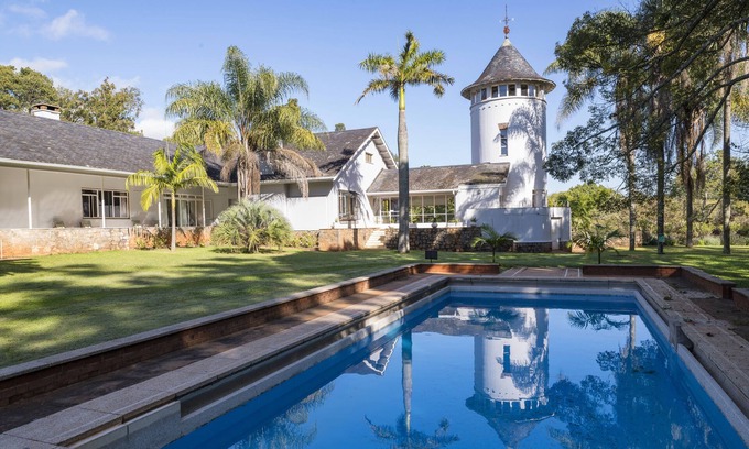 Zimbabwe House | La Rochelle Country House and Spa