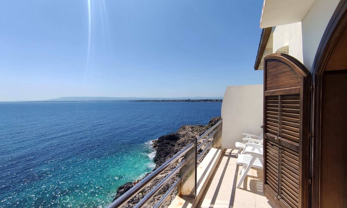 Plemmirio Hotel | La Rosa sul Mare
