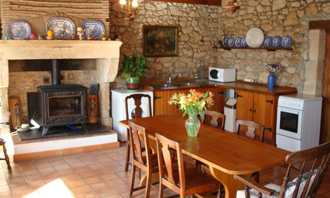 Barie House | La Rose Stone Country house