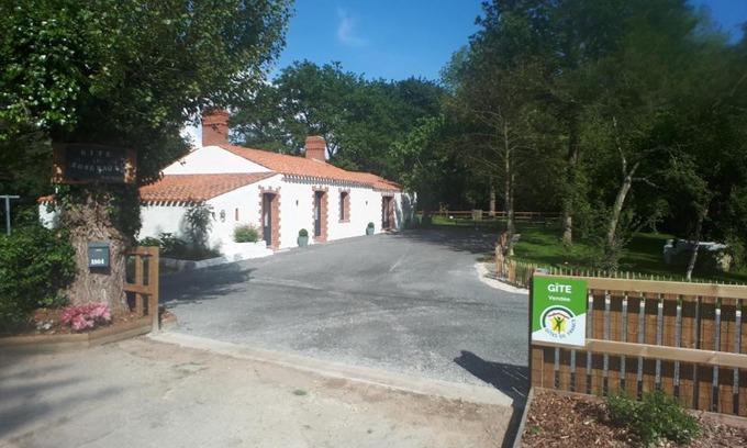 Saint-Gervais House | La Roseraie