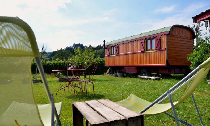 Dompierre-les-Ormes House | La Roulotte de la Fay