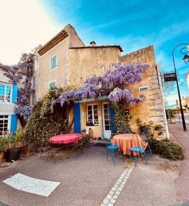 Villes-sur-Auzon House | La Sarrasine
