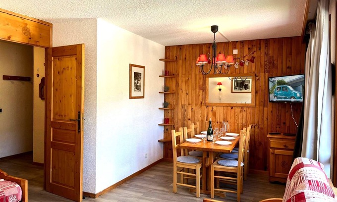 Les Avanchers-Valmorel Apartment | La Souche 15 - Roomy 2-room apartment close to the village centre