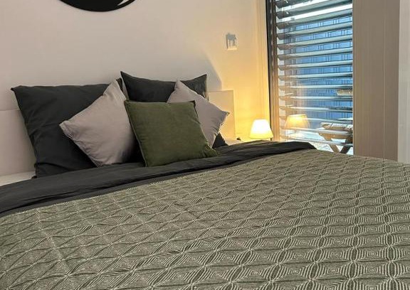 Maribor Apartment | LA Studio