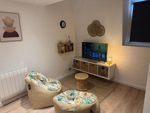 Roubaix Apartment | La suite dorée