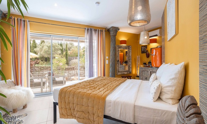 Saint-Nazaire Apartment | 'La Suite' with Shared Pool, Wi-Fi and Air Conditioning