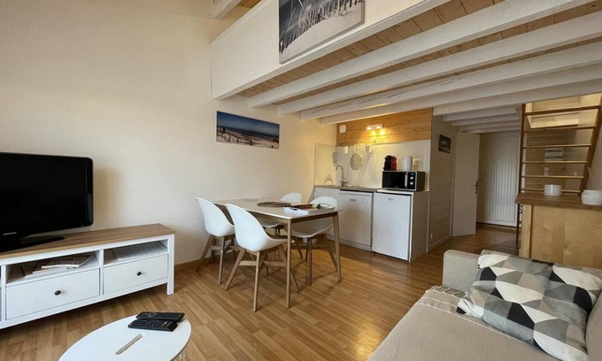 Hourtin-Plage Apartment | La Tomate Surfeuse 2 – Comfortable Apartment in Hourtin, Close to the Beach, 4 People, Ideal for Families