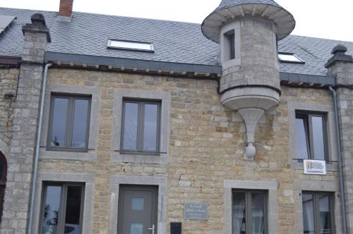 Han-sur-Lesse House | la tourelle d’Achille leontine