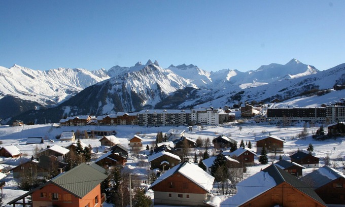 La Toussuire Apartment | La Toussuire: Comfort and breathtaking views for a dream winter vacation