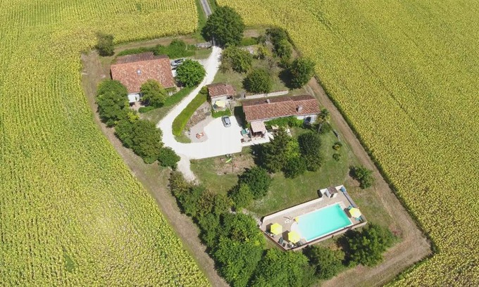 Nanteuil-de-Bourzac House | La Tranquillite, La Serenite