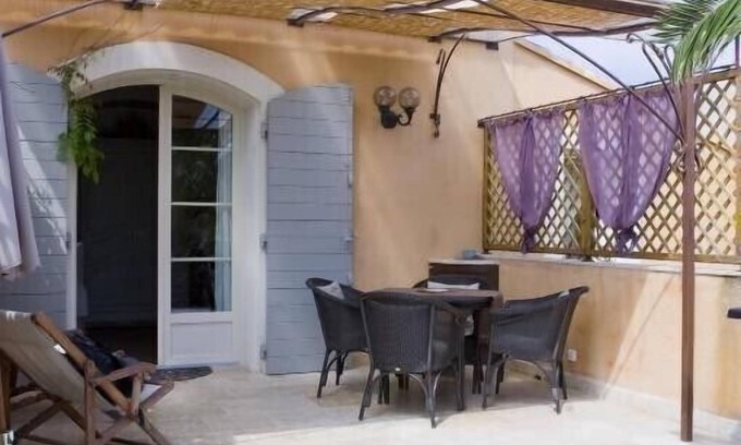 La Cadiere-d'Azur Cottage | La Treille Mas Bouteillans, charm, comfort, calm amid the olive grove
