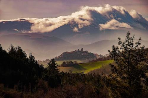 Peglio Apartment | La vedetta del Montefeltro