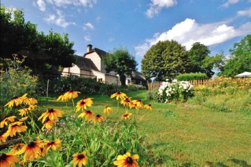 Saint-Geniez-o-Merle Other | LA VIEILLE AUBERGE