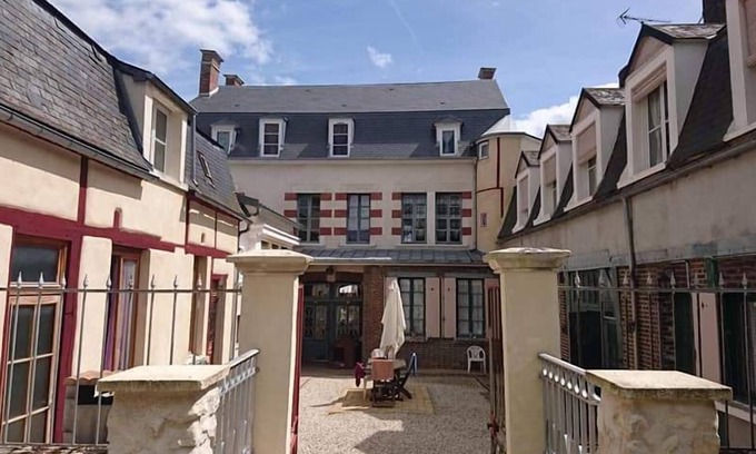 Saint-Florentin Bed & Breakfast | La Vieille France