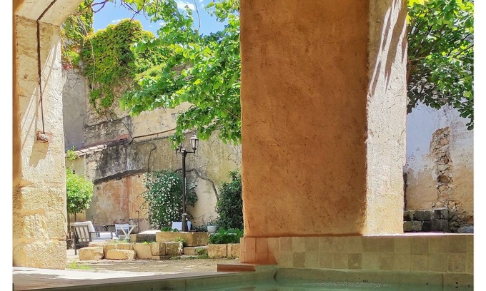 Vauvert House | La Vigneronne des Costières