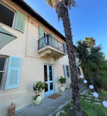 Vezzano Ligure Villa | La Villa delle Rose