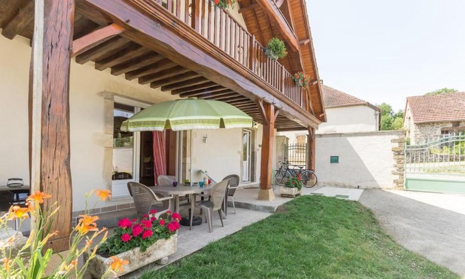 Auxant House | La Villanelle