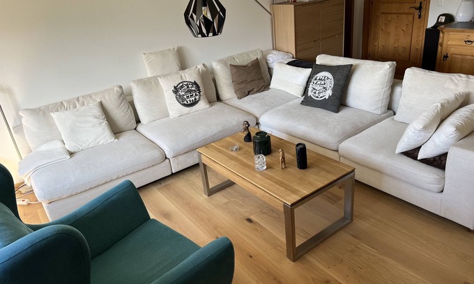Sagogn Apartment | Laax, Gemütliche Ferienwohnung im Wald in Salums, Ruhe und Natur pur