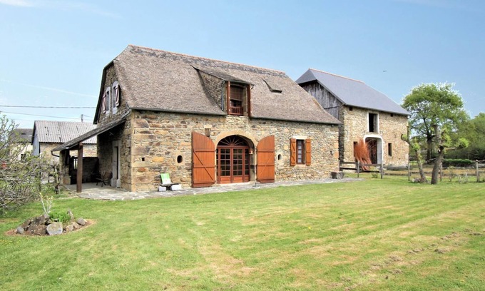Asson House | LABES - ASSON - Gîte