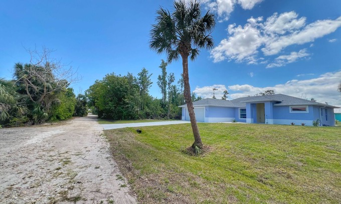Pine Island Center House | Labor Day Special! The House on Pine Island. Brand new on an olde Florida island