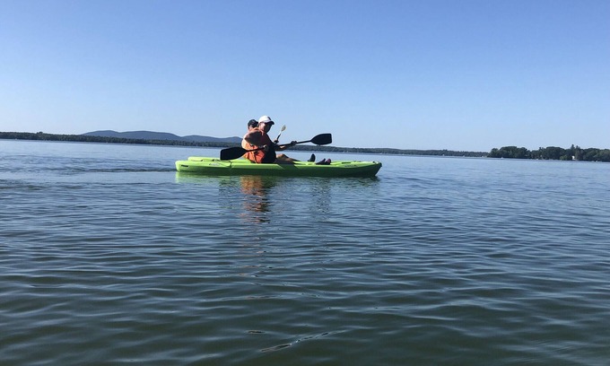 Lac-Brome House | Lac Brome Lakefront cottage