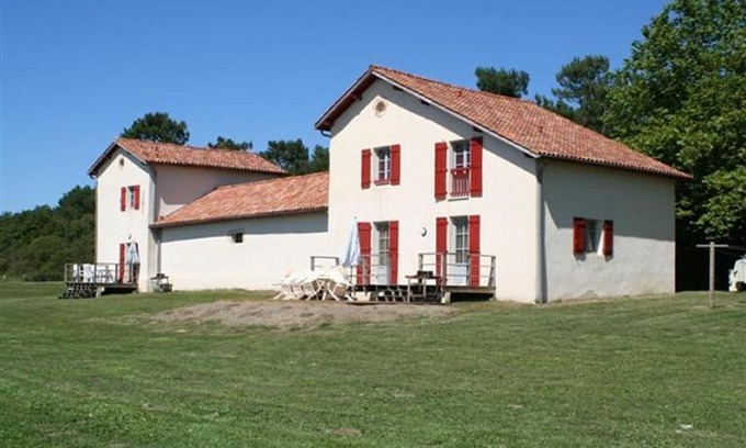 Orx House | Lacoste 1