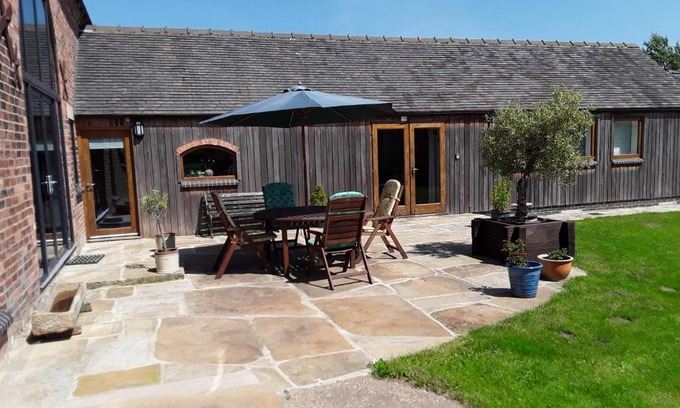 Ripley House | Lady lane stables