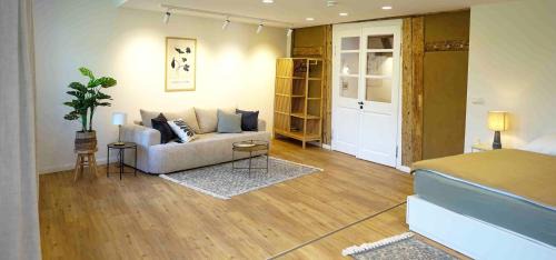 Coburg Apartment | Lady Milavie apartments
