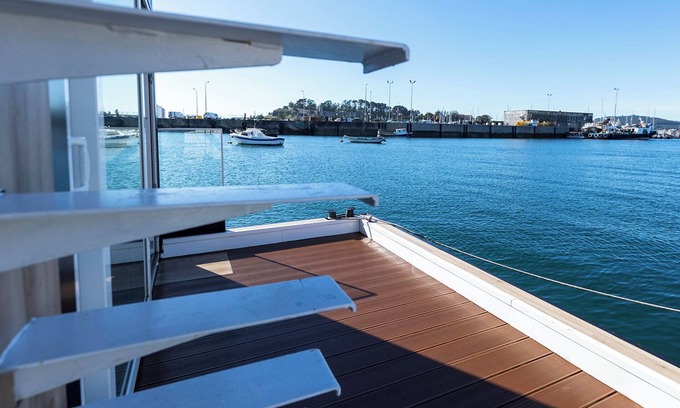 Baiona Old Town Boat Rental | Lady SEA Barco Apartamento