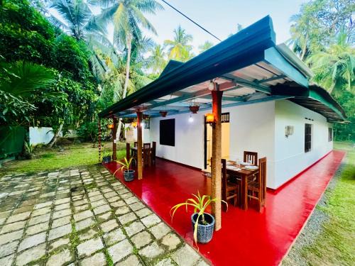 Morakatiyara Villa | Lagoon House - Hiriketiya