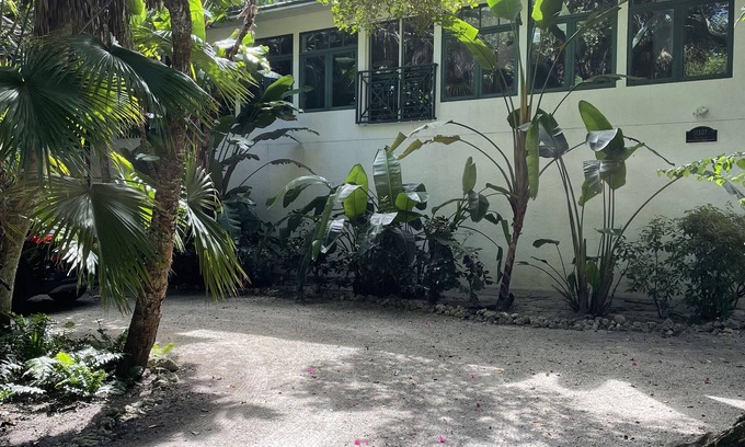 Captiva House | "Laika Lane Gem! Private Pool Home, 3 Min to Beach – Family Friendly Fun!"