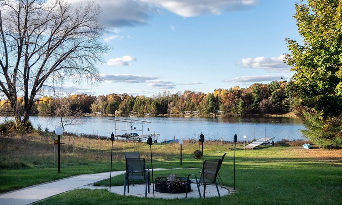 Rome House | Lake Arrowhead lakefront (4 bedroom and Game Room)