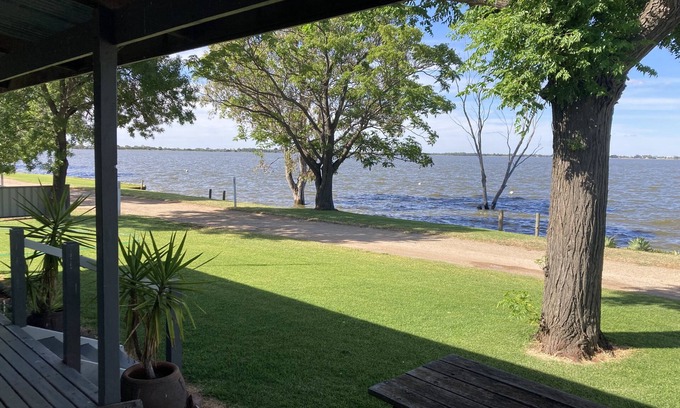 Lake Boga House | Lake Boga Holiday House