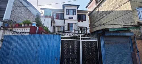Dal Lake House | Lake Boulevard Guest House