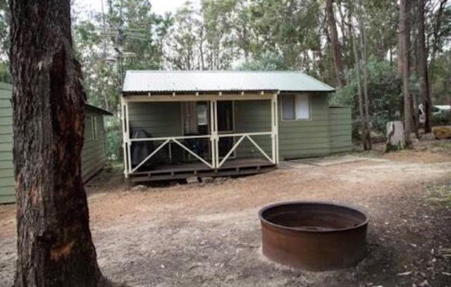Hoffman Ski Chalet | Lake Brockman Tourist Park - Park Home or Cottage