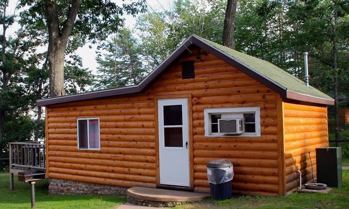 Chief Lake Cabin | Lake Cabin #1- Hayward, Wisconsin