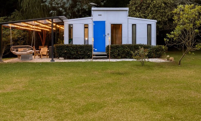 Rionegro Cabin | Lake Cabin w/Hot Tub & Cinema