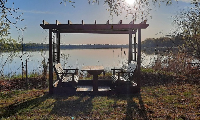 Wyoming House | Lake cabin with stunning lake views, nature, wildlife and hot tub