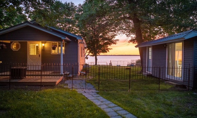 Swanton Cottage | Lake Champlain/Maquam Bay Cottage - Water Access!