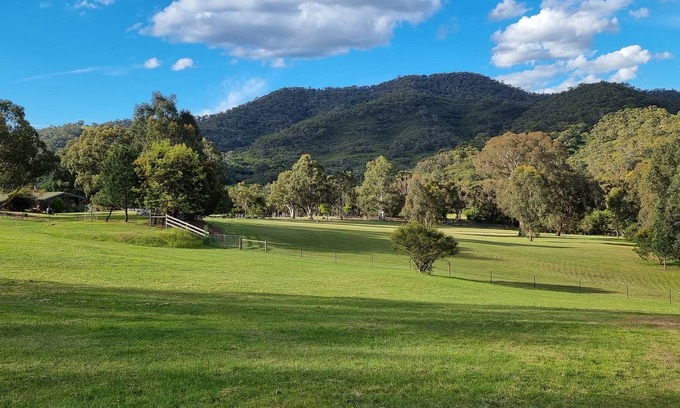Eildon House | Lake Country Breathtaking Estate