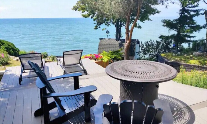 Town of Essex Cottage | Lake Erie & EPIC Wineries