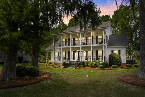 Lake Waccamaw House | Lake Escape - Lake Waccamaw home