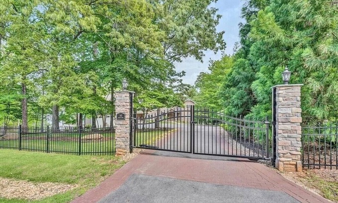 Westlake Corner House | Lake Estate!