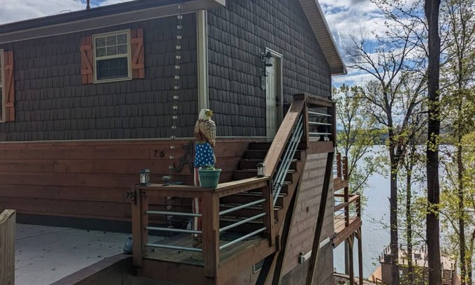 Groveoak Cabin | Lake front 2-BR cabin,Guntersville Lake in Scottsboro, AL with spectacular views