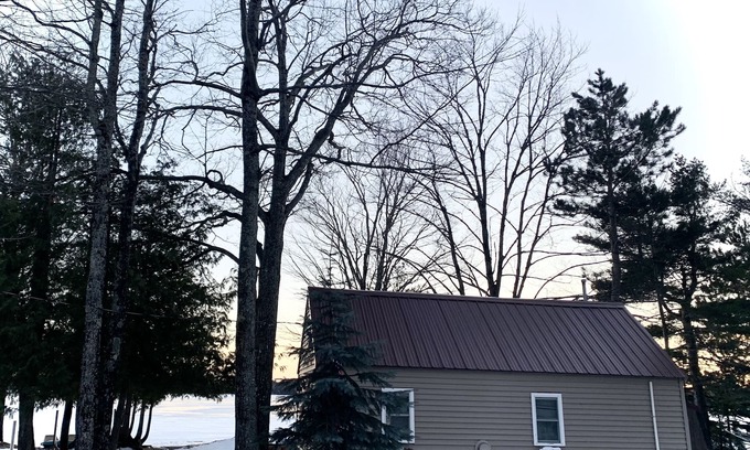 Newberry Cabin | Lake Front Cabin Located On Muskallonge Lake