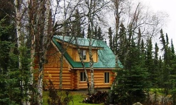 Soldotna Cabin | LAKE FRONT LOG CABIN! CLOSE TO KENAI RIVER!