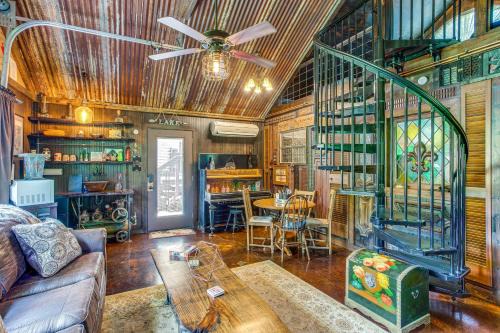 Wood County Apartment | Lake Holbrook Waterfront Vacation Rental with Dock!
